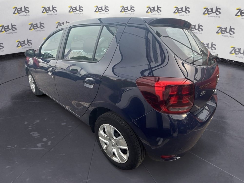 Dacia Sandero usata a Bologna (4)