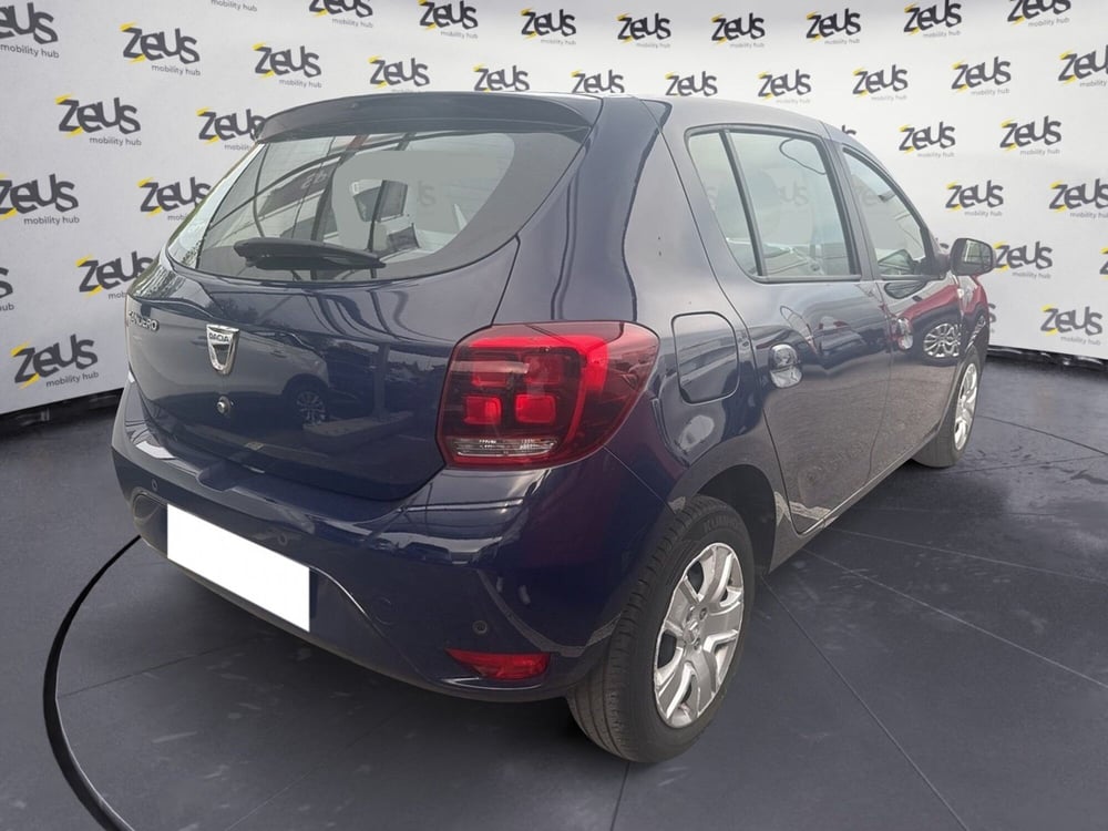 Dacia Sandero usata a Bologna (6)
