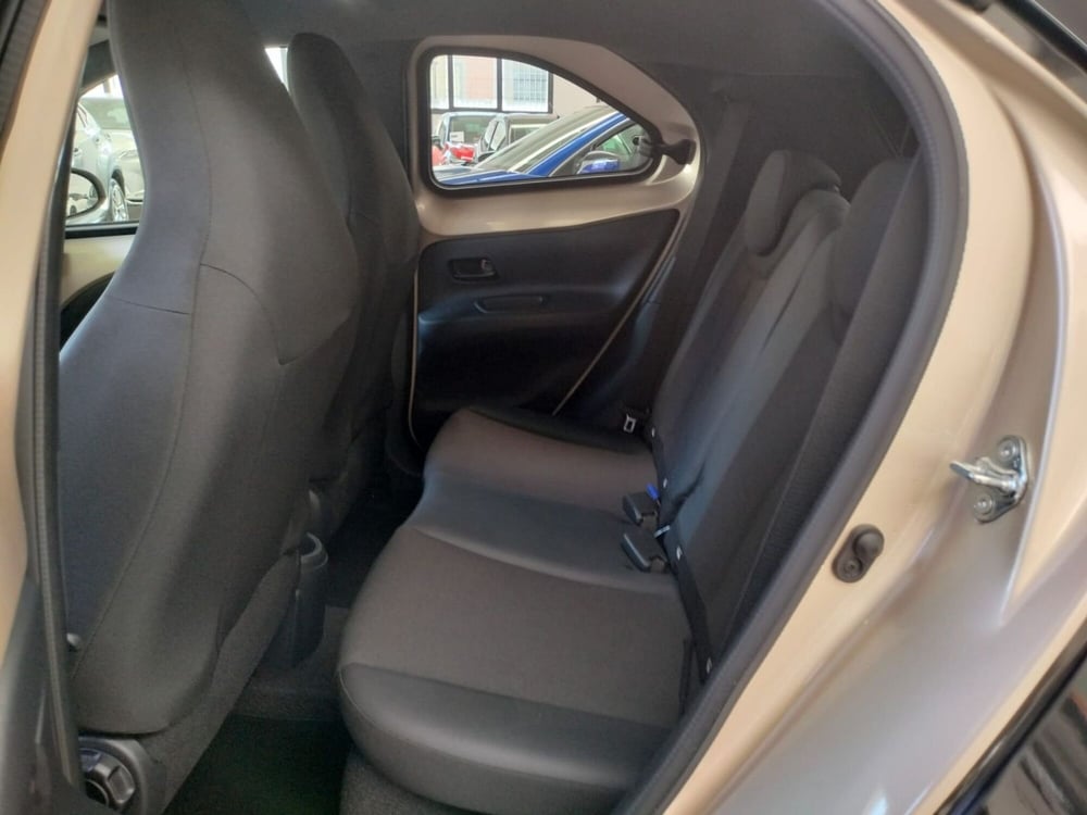 Toyota Aygo X usata a Modena (13)