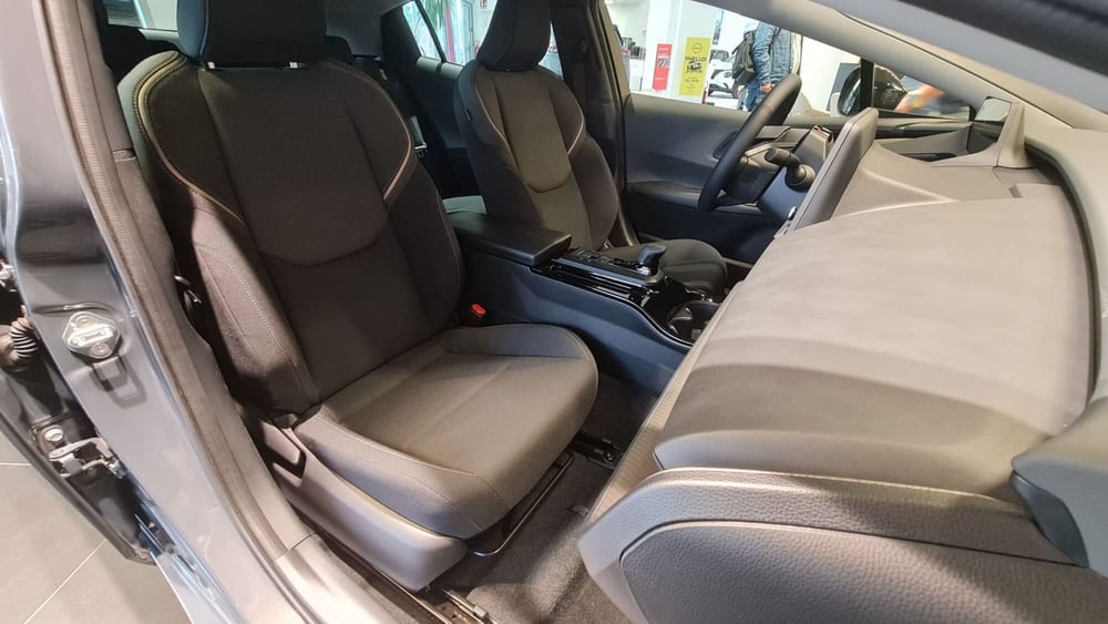 Toyota Prius nuova a Bologna (11)