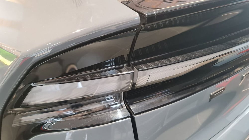 Toyota Prius nuova a Bologna (9)