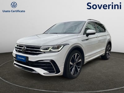 Volkswagen Tiguan 2.0 TDI 150 CV SCR DSG 4MOTION R-Line del 2023 usata a Bologna