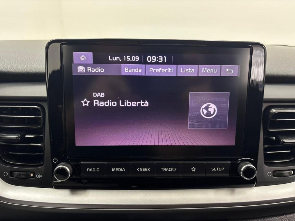 Kia Stonic usata a Como (10)