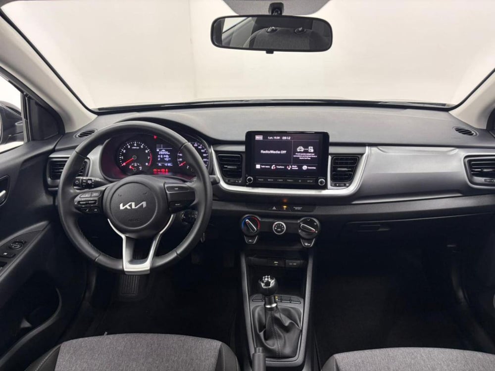 Kia Stonic usata a Como (4)