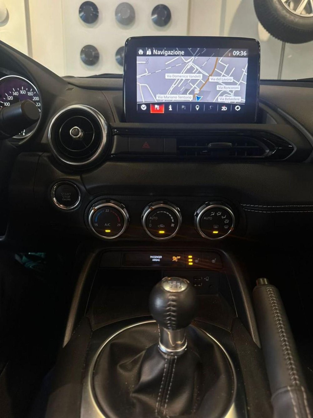 Mazda MX-5 usata a Como (11)