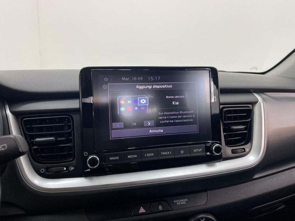 Kia Stonic usata a Como (14)