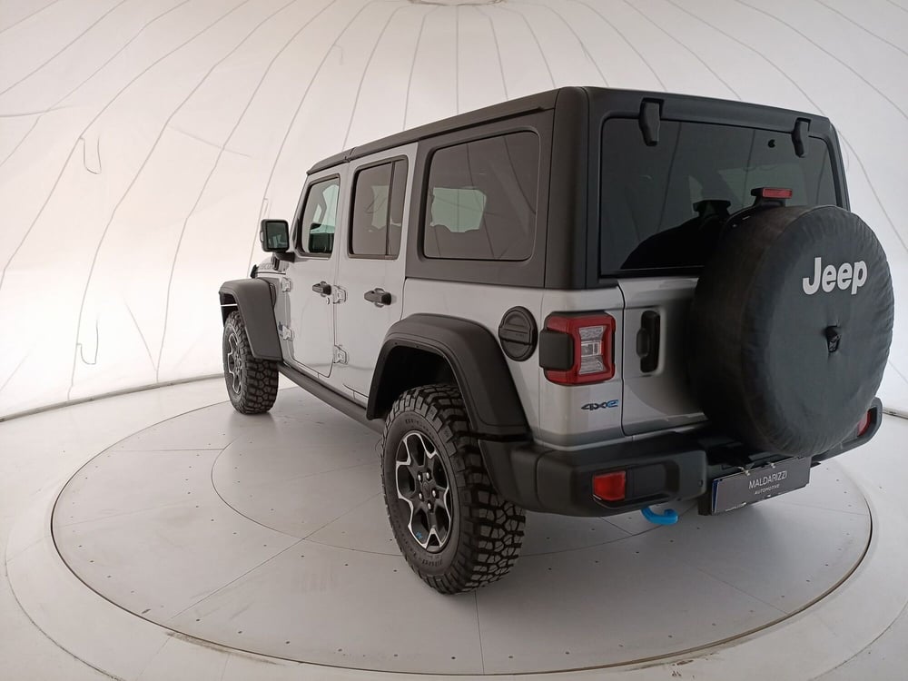 Jeep Wrangler Unlimited usata a Bari (4)