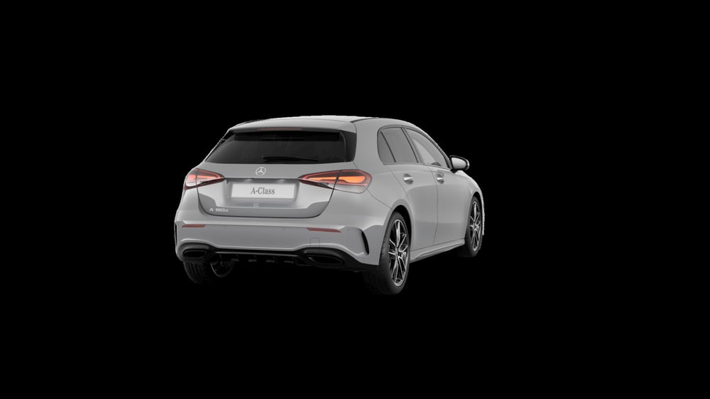 Mercedes-Benz Classe A nuova a Milano (4)
