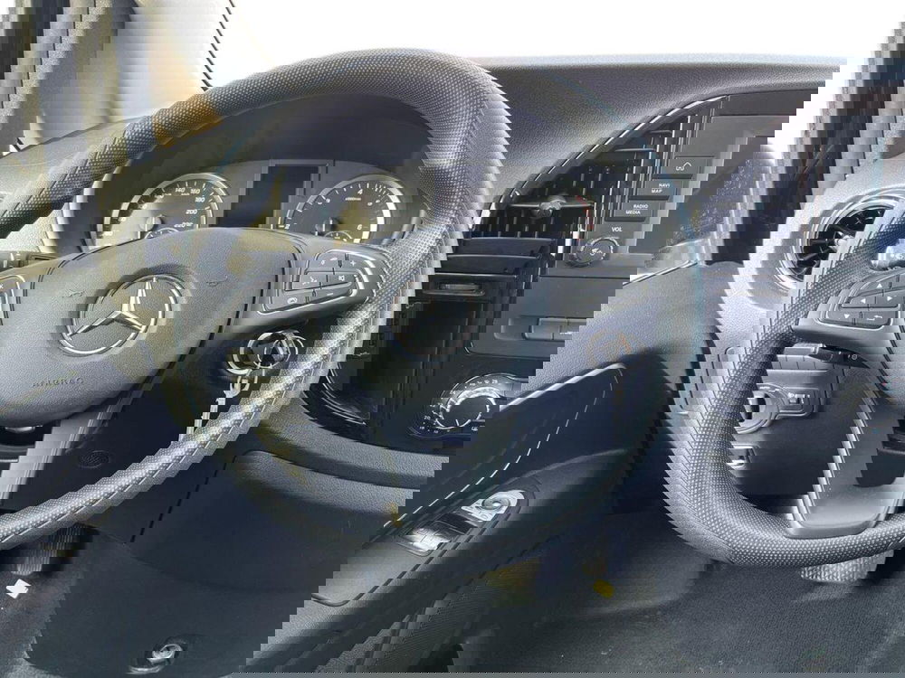 Mercedes-Benz Vito usata a Bari (11)