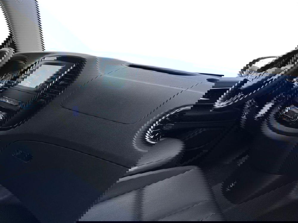 Mercedes-Benz Vito usata a Bari (15)