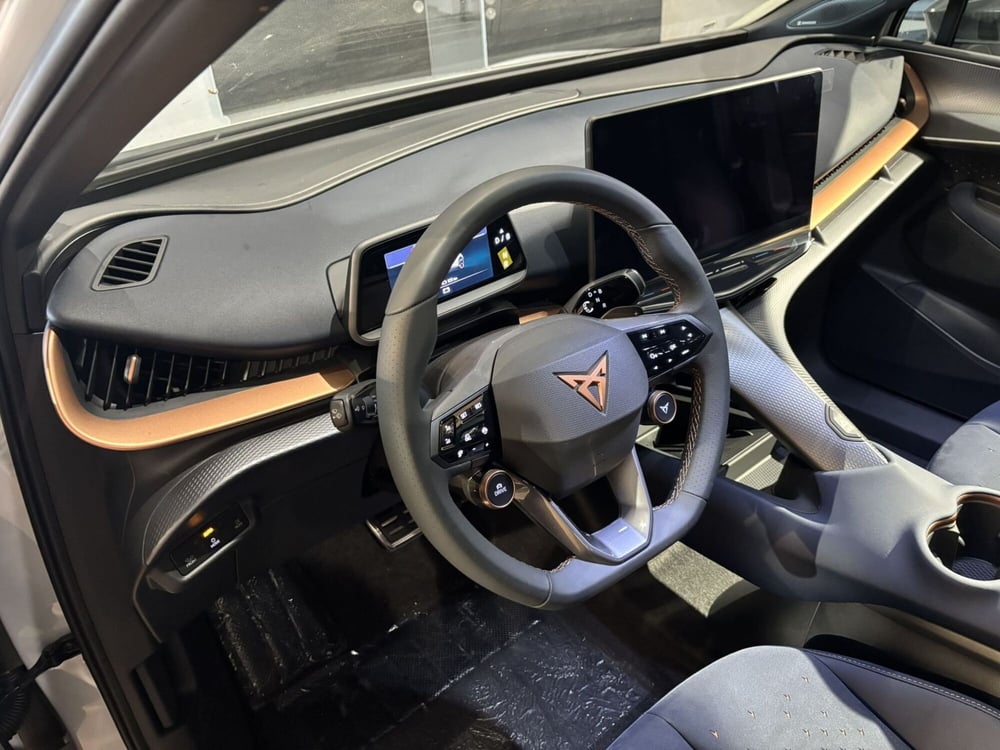 Cupra Tavascan nuova a Ferrara (10)