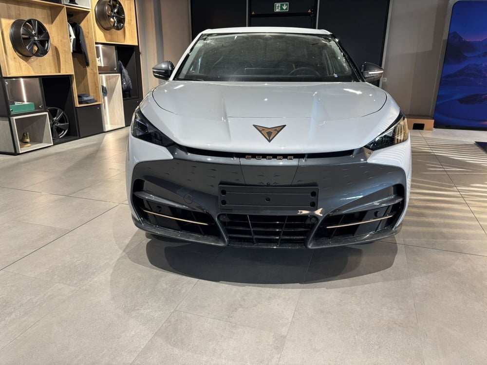 Cupra Tavascan nuova a Ferrara (2)