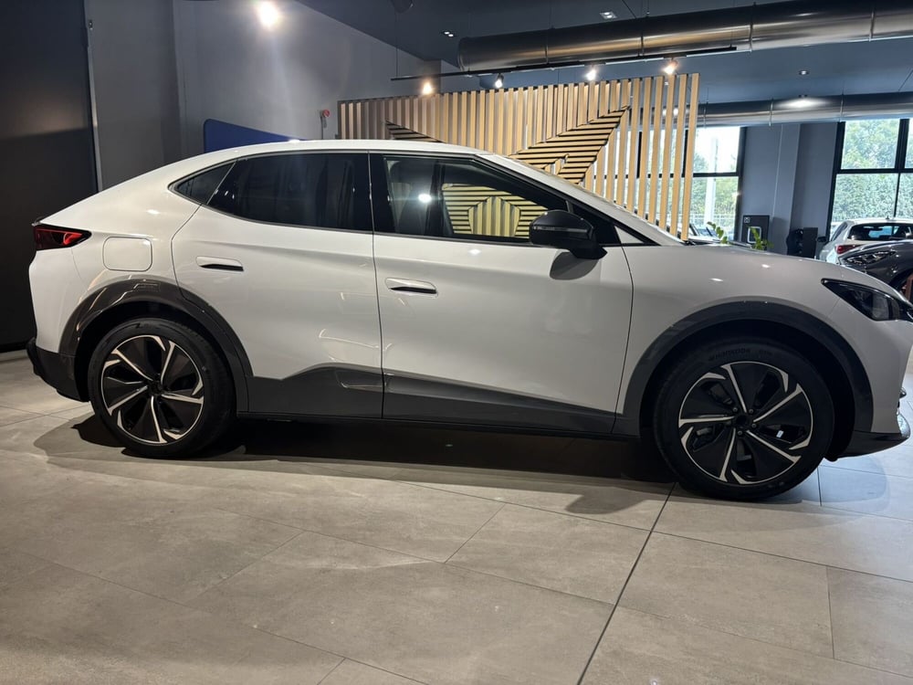 Cupra Tavascan nuova a Ferrara (4)