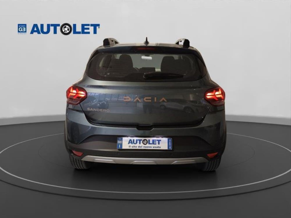 Dacia Sandero Stepway usata a Genova (6)
