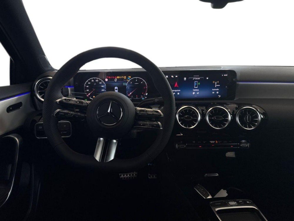 Mercedes-Benz Classe A Sedan nuova a Rimini (11)