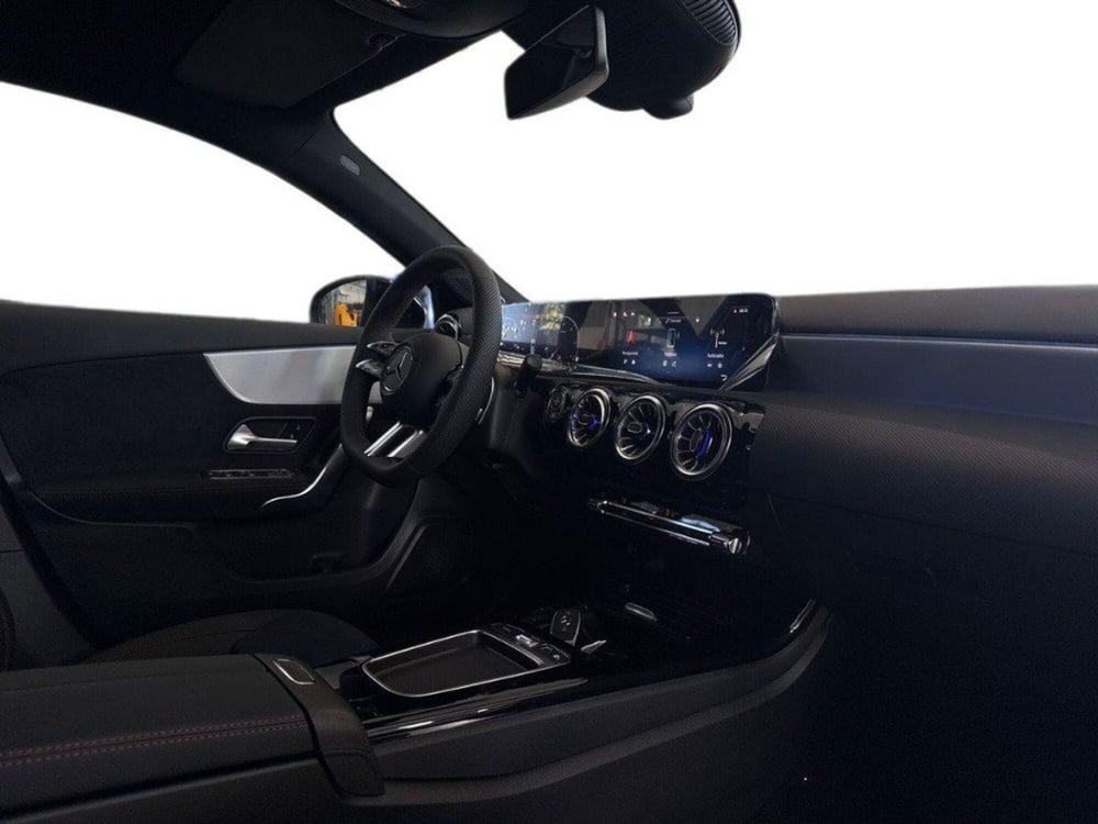 Mercedes-Benz Classe A Sedan nuova a Rimini (12)
