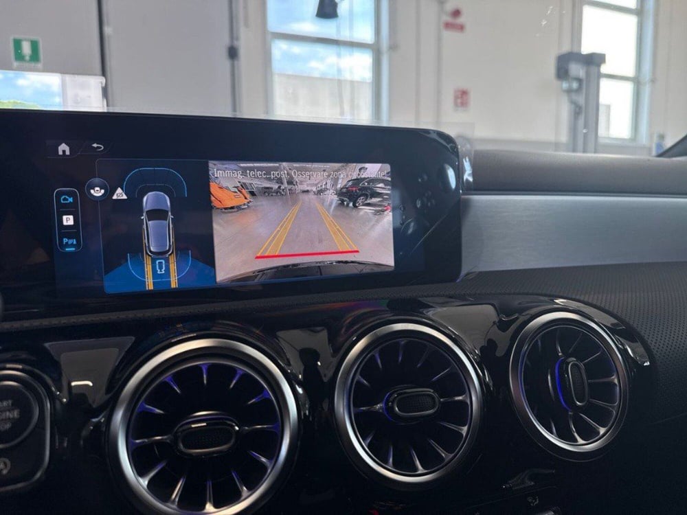Mercedes-Benz Classe A Sedan nuova a Rimini (17)