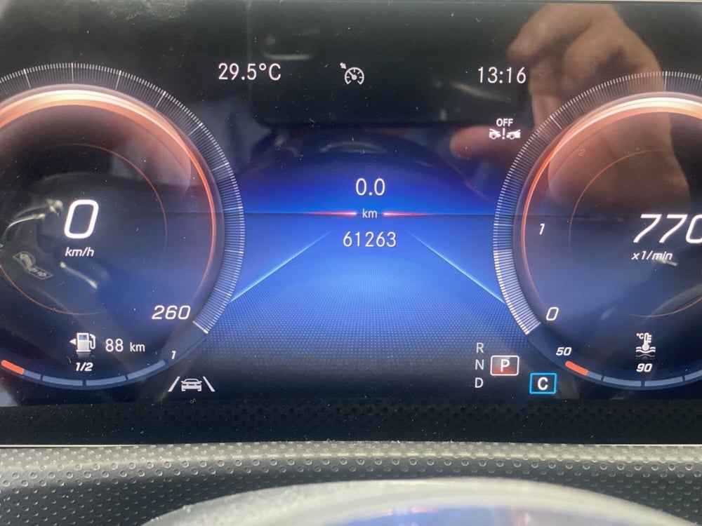Mercedes-Benz CLA usata a Napoli (10)