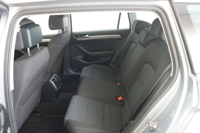 Volkswagen Passat Variant usata a Torino (8)