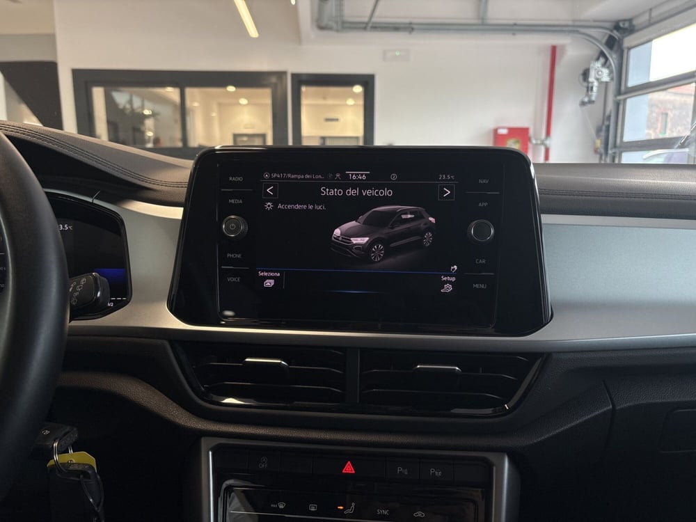 Volkswagen T-Roc usata a Salerno (11)