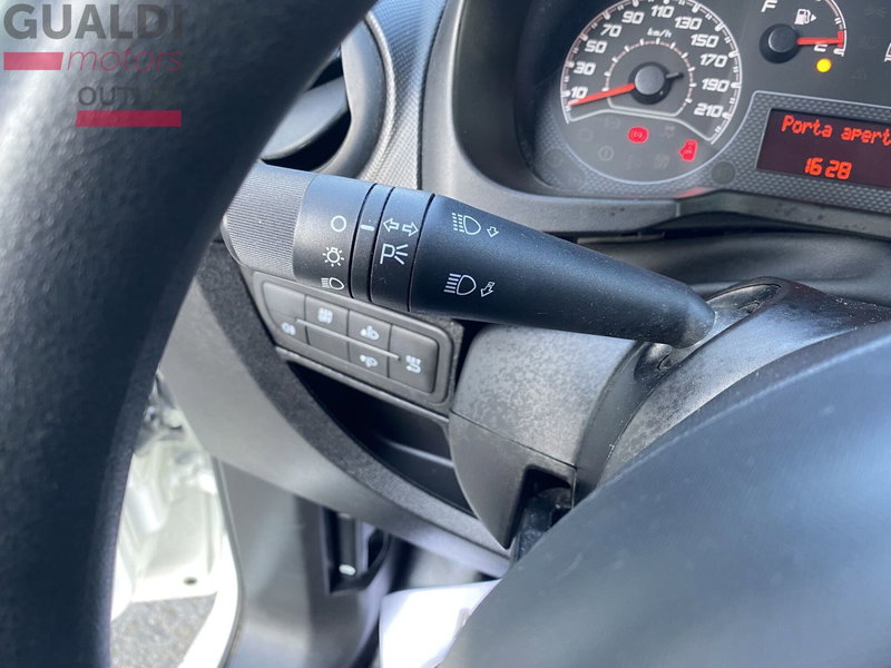 Fiat Fiorino usata a Modena (13)
