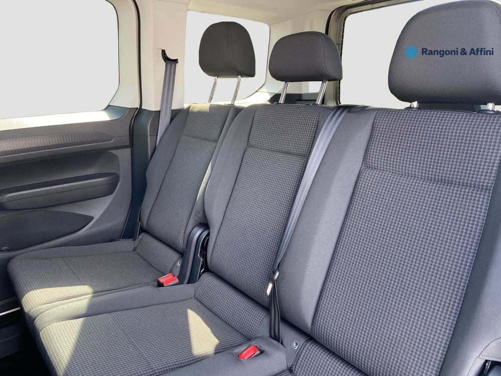 Volkswagen Caddy nuova a Mantova (14)