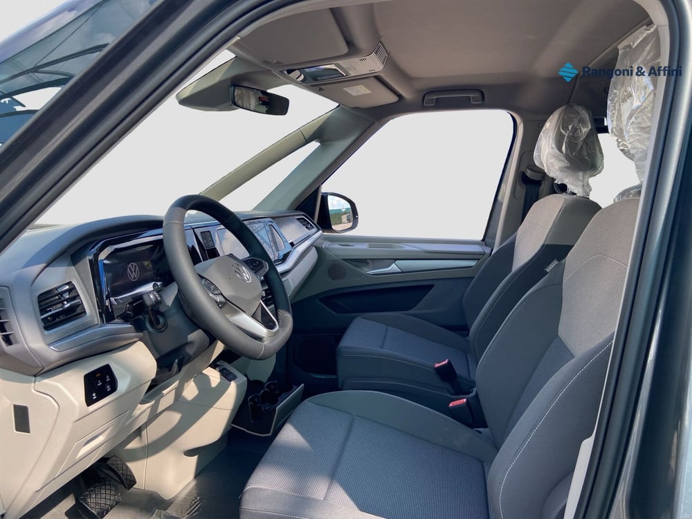 Volkswagen Multivan nuova a Mantova (11)