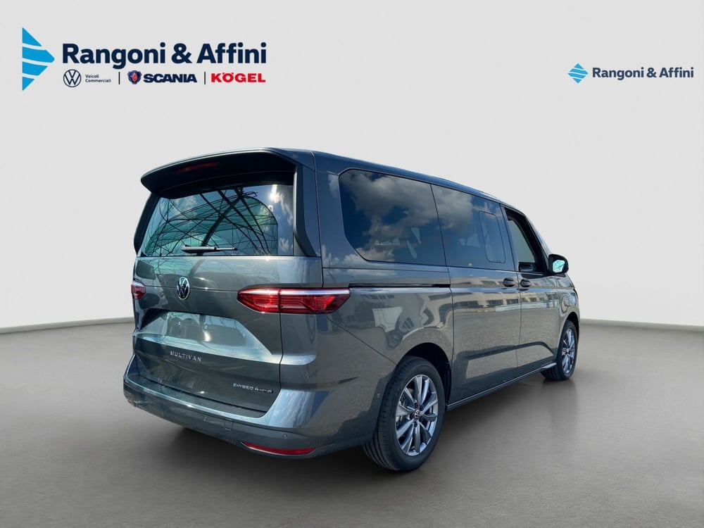 Volkswagen Multivan nuova a Mantova (3)