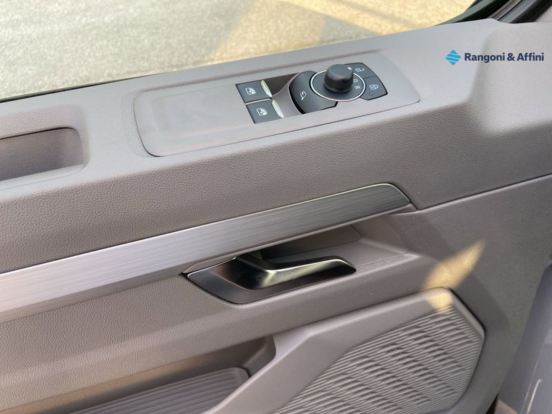 Volkswagen Veicoli Commerciali Caravelle nuova a Mantova (20)