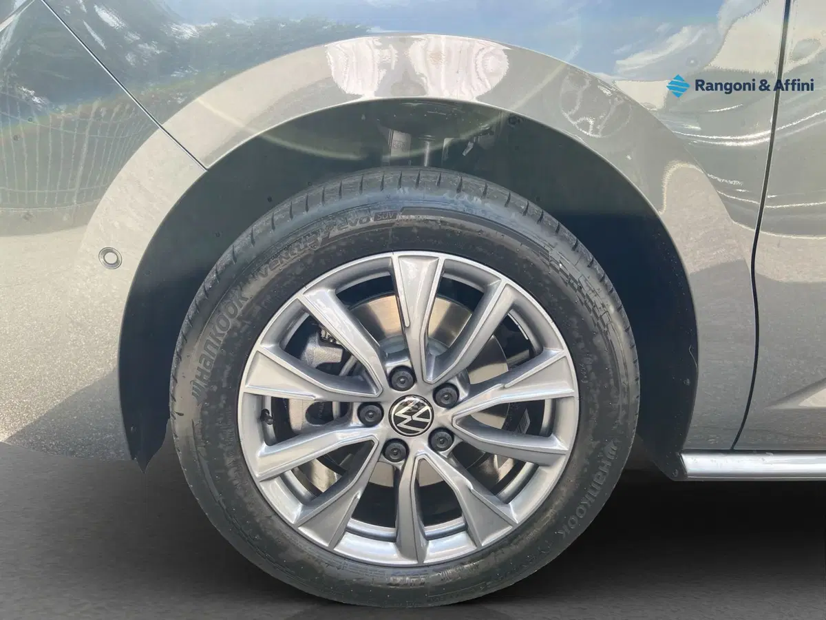 Volkswagen Multivan nuova a Mantova (10)