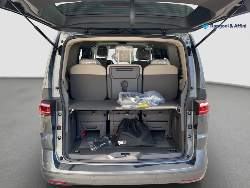 Volkswagen Multivan nuova a Mantova (9)