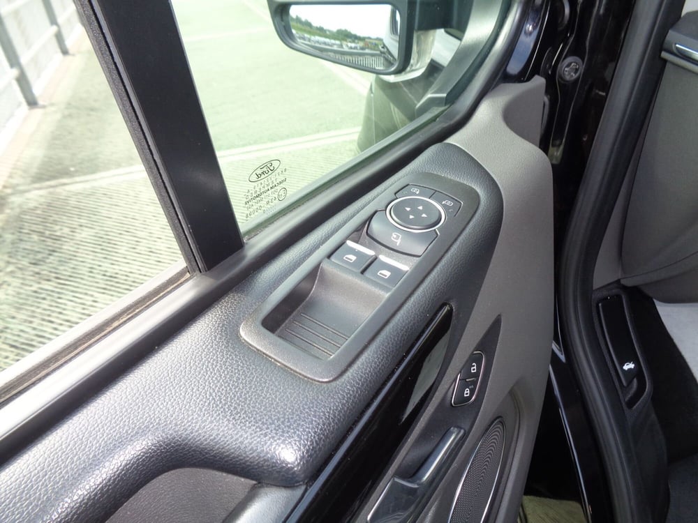 Ford Tourneo Custom usata a Treviso (7)