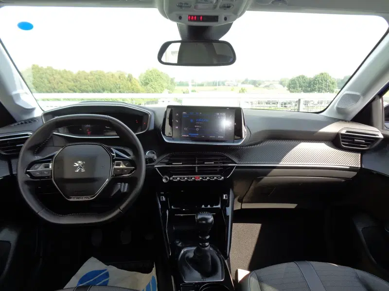 Peugeot 208 usata a Treviso (11)