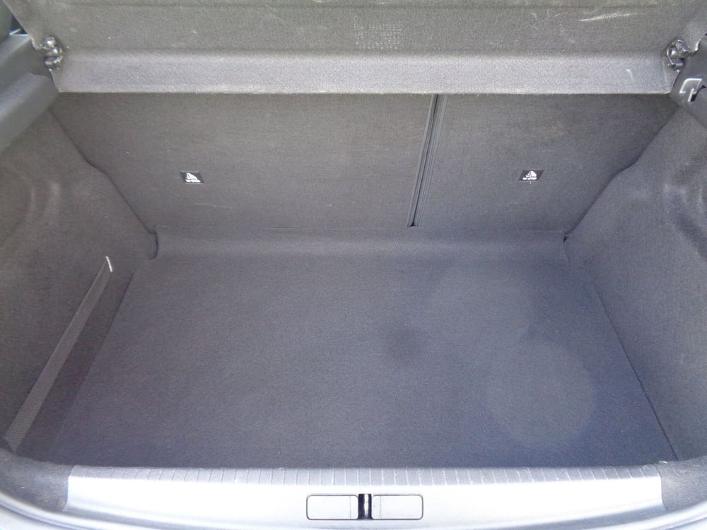 Peugeot 208 usata a Treviso (15)