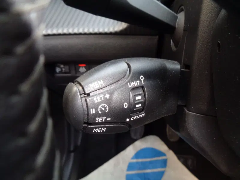Peugeot 208 usata a Treviso (18)