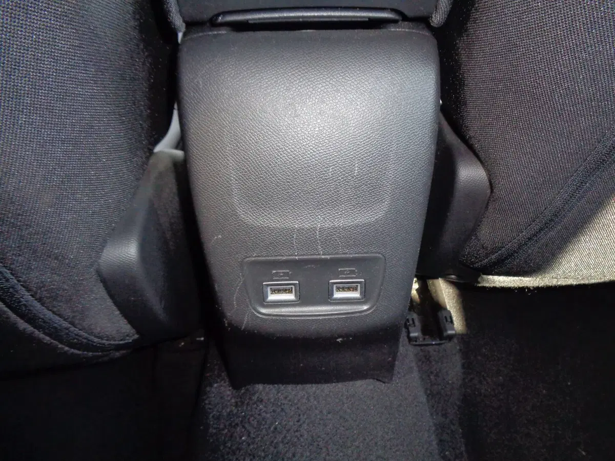 Peugeot 208 usata a Treviso (20)