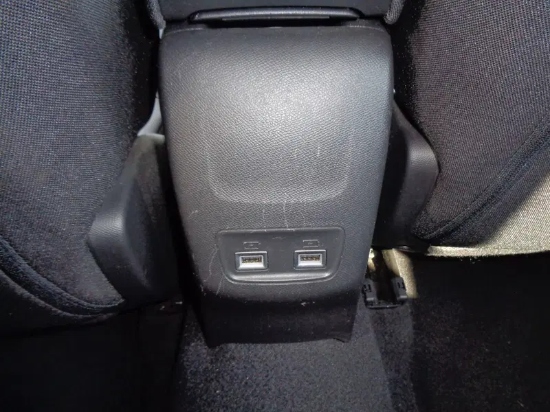 Peugeot 208 usata a Treviso (20)