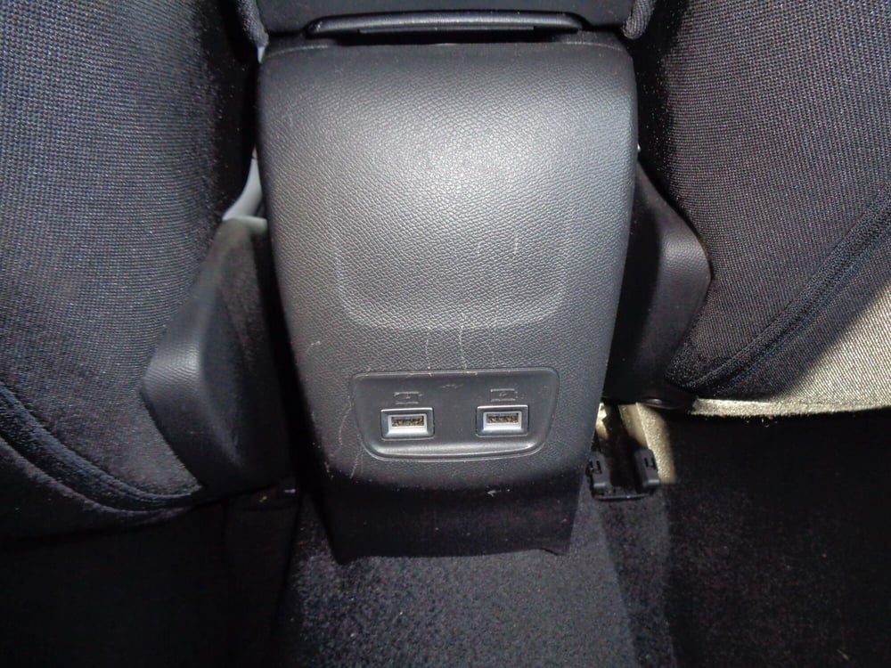 Peugeot 208 usata a Treviso (20)