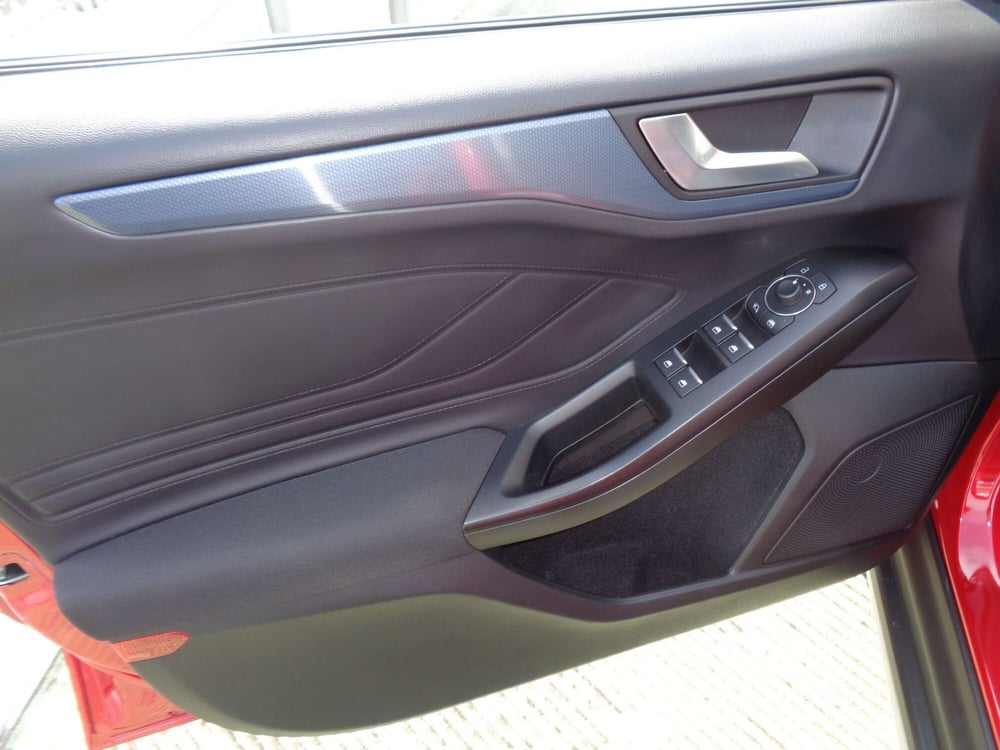 Ford Focus Station Wagon usata a Treviso (7)