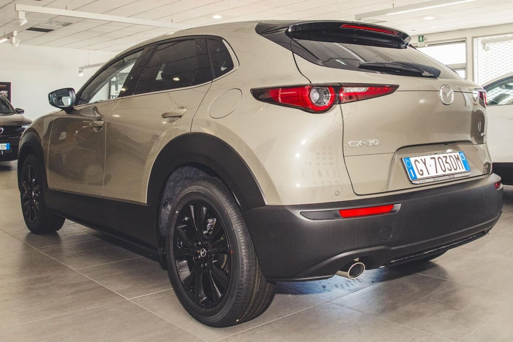 Mazda CX-30 nuova a Vercelli (4)