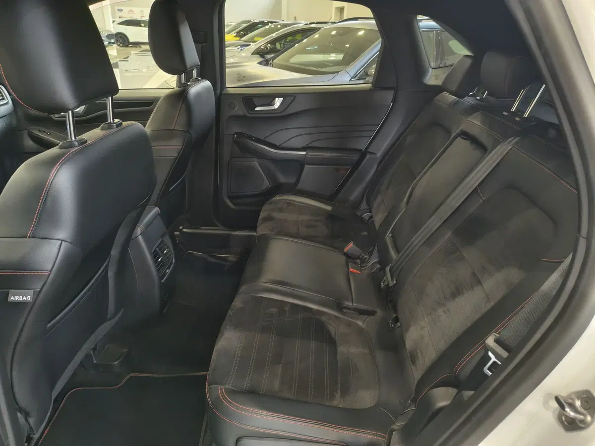 Ford Kuga usata a Vercelli (11)