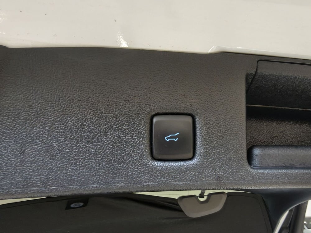 Ford Kuga usata a Vercelli (8)