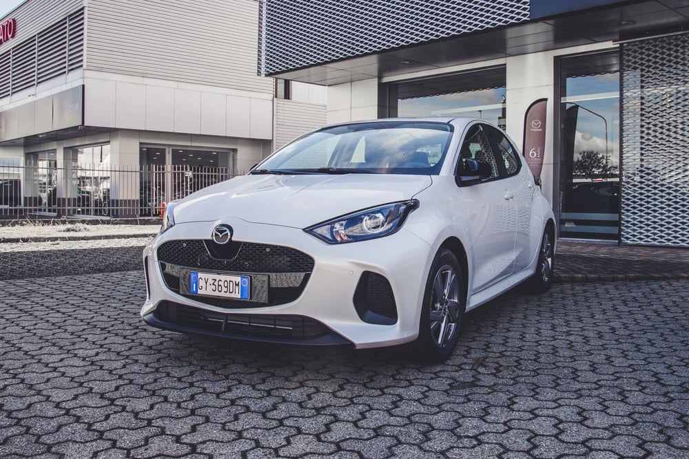Mazda Mazda2 Hybrid nuova a Vercelli (2)