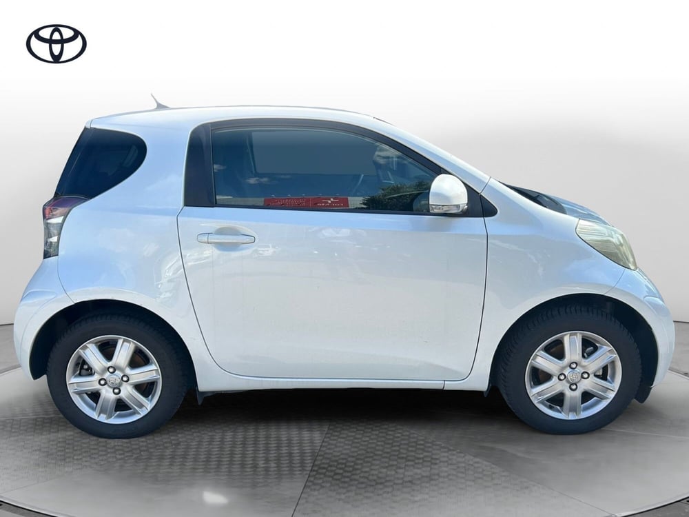 Toyota iQ usata a Bergamo (17)