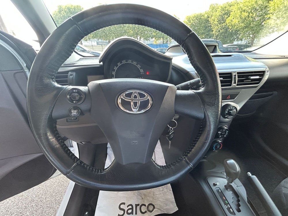 Toyota iQ usata a Bergamo (8)