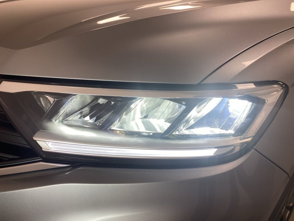 Volkswagen T-Roc nuova a Varese (17)
