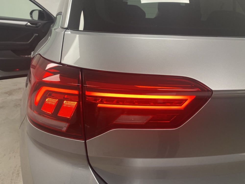 Volkswagen T-Roc nuova a Varese (18)