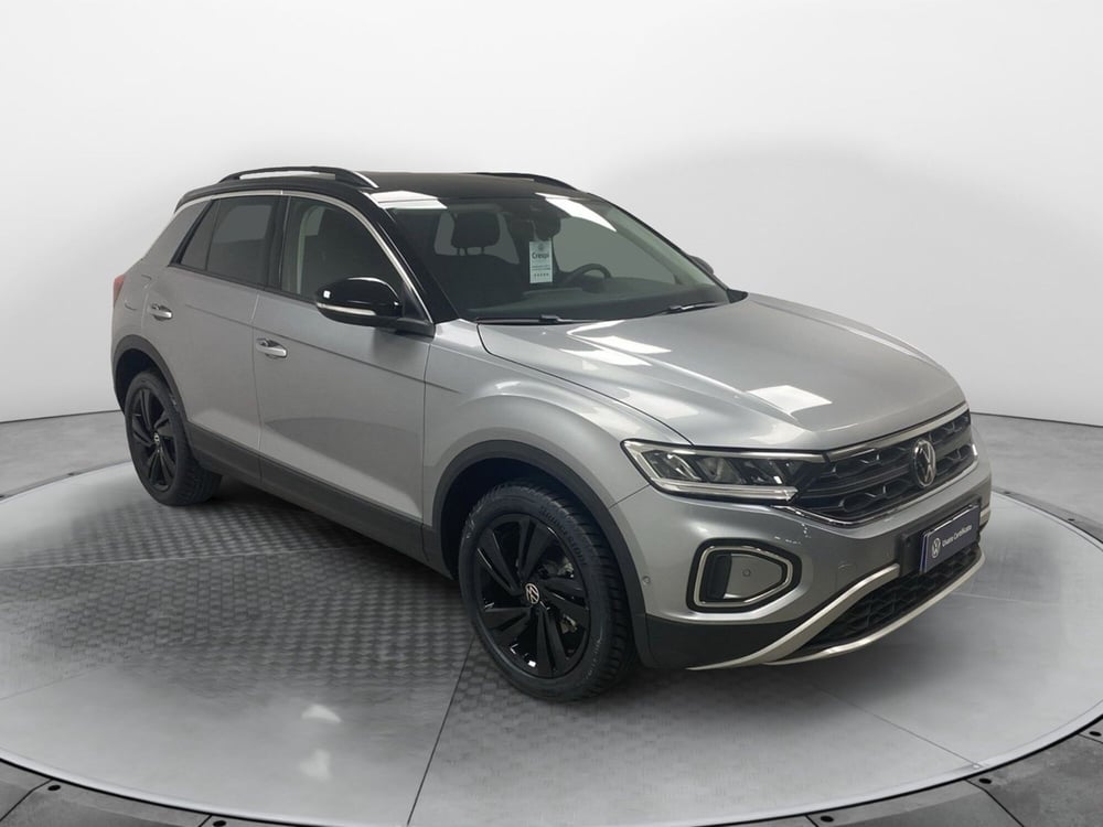 Volkswagen T-Roc nuova a Varese (3)