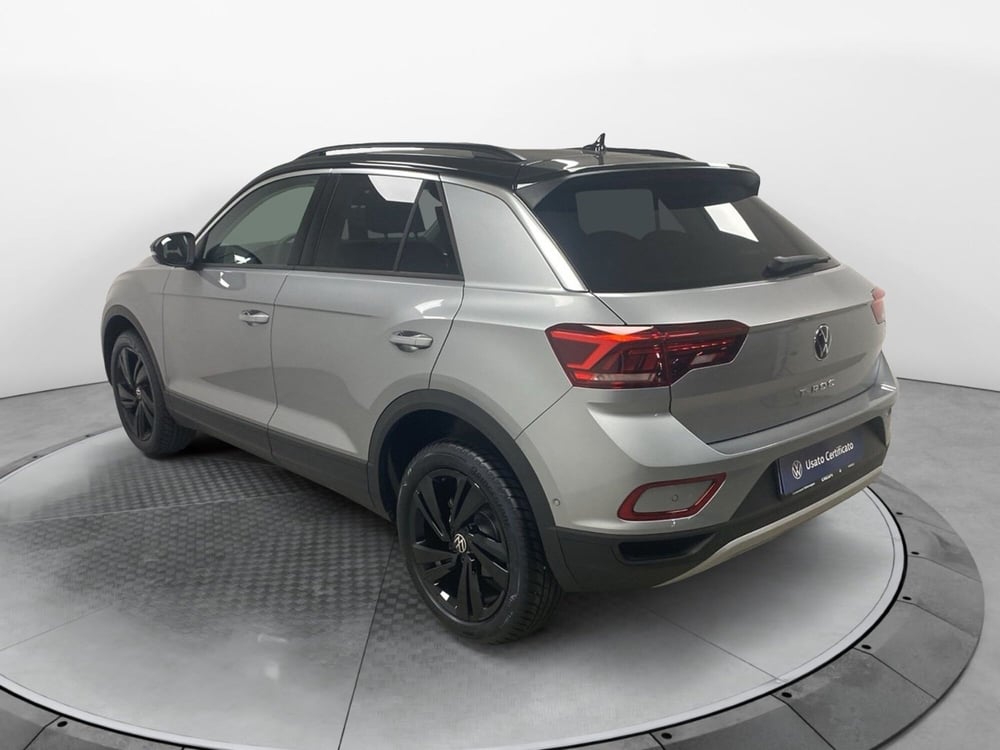 Volkswagen T-Roc nuova a Varese (4)