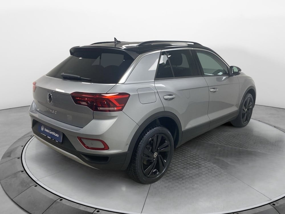 Volkswagen T-Roc nuova a Varese (6)